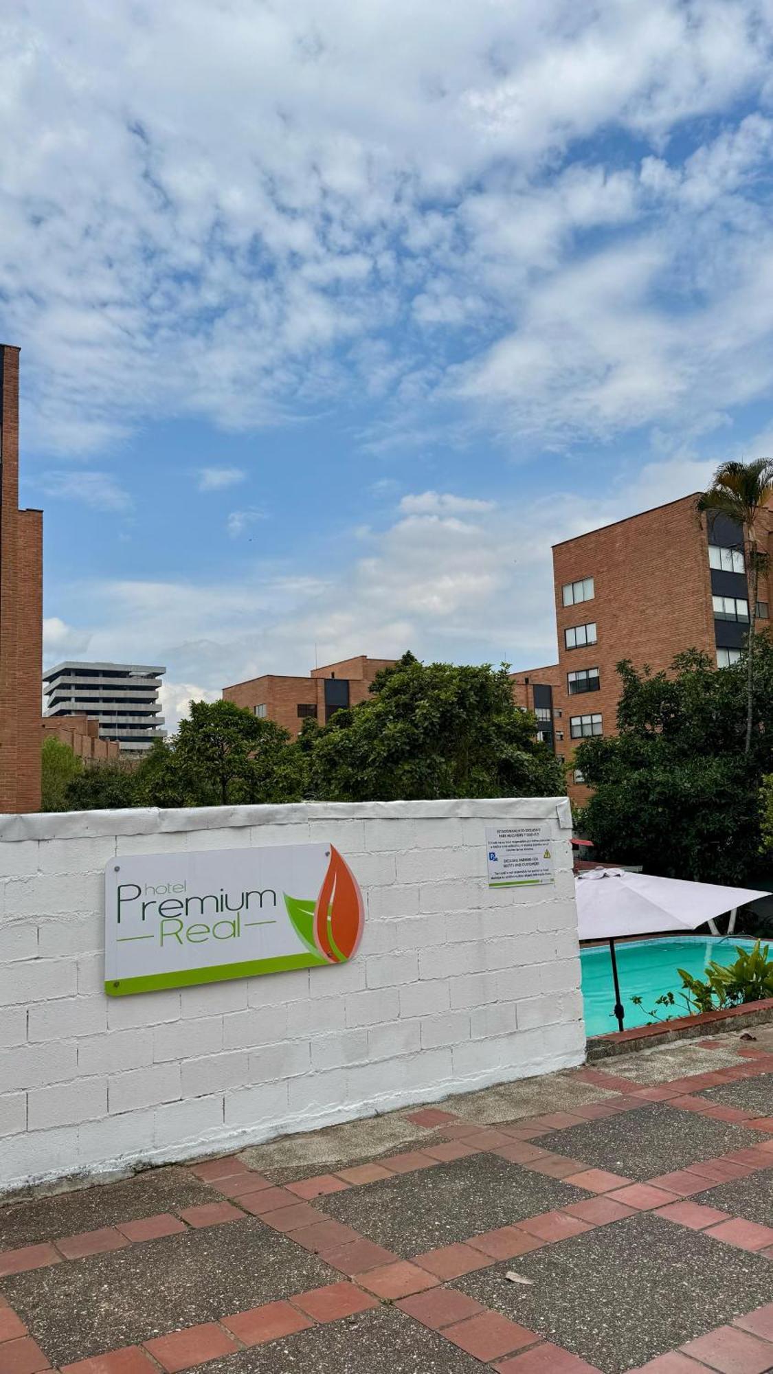 Hotel Premium Real Medellin Ngoại thất bức ảnh