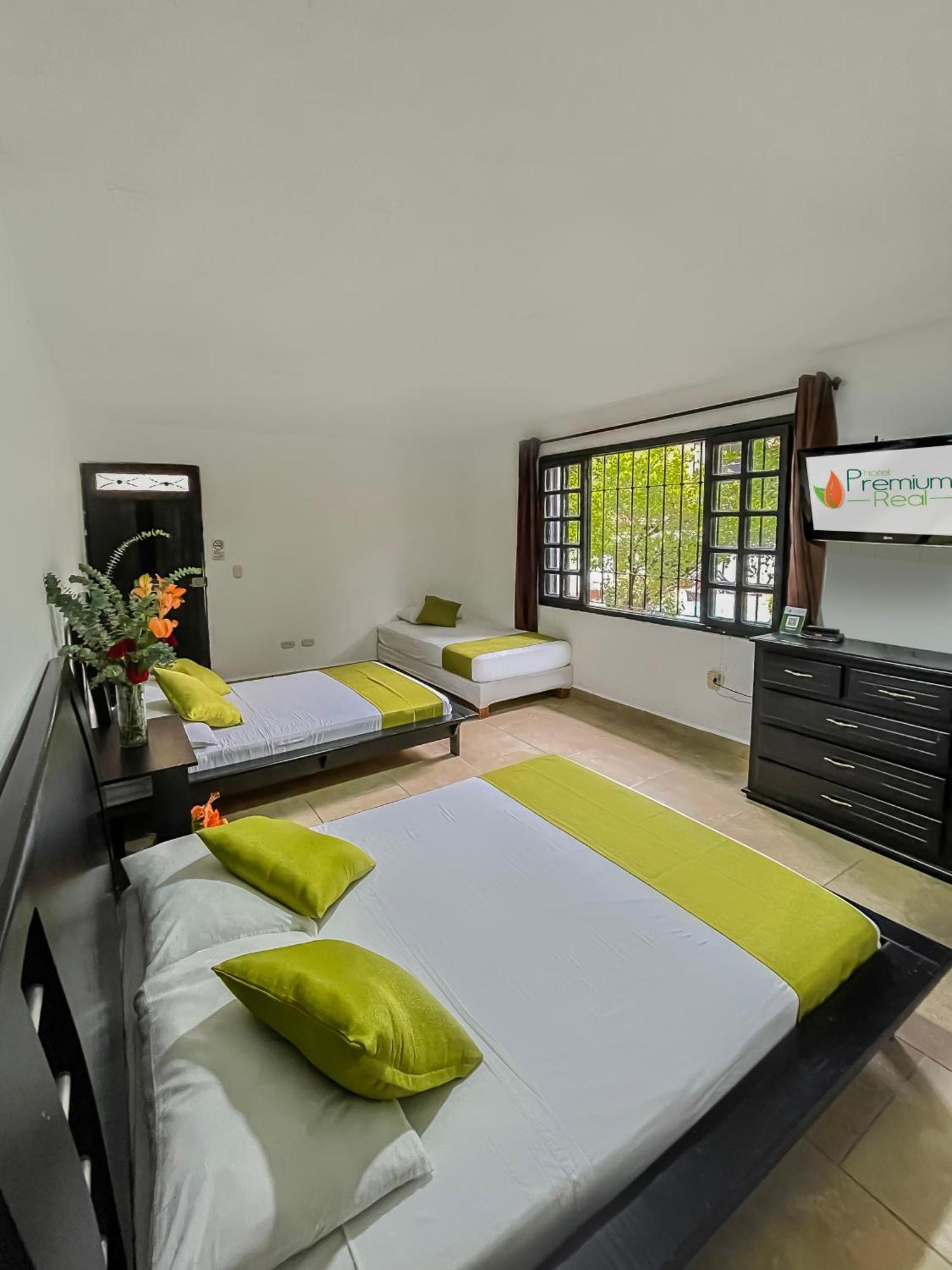 Hotel Premium Real Medellin Ngoại thất bức ảnh