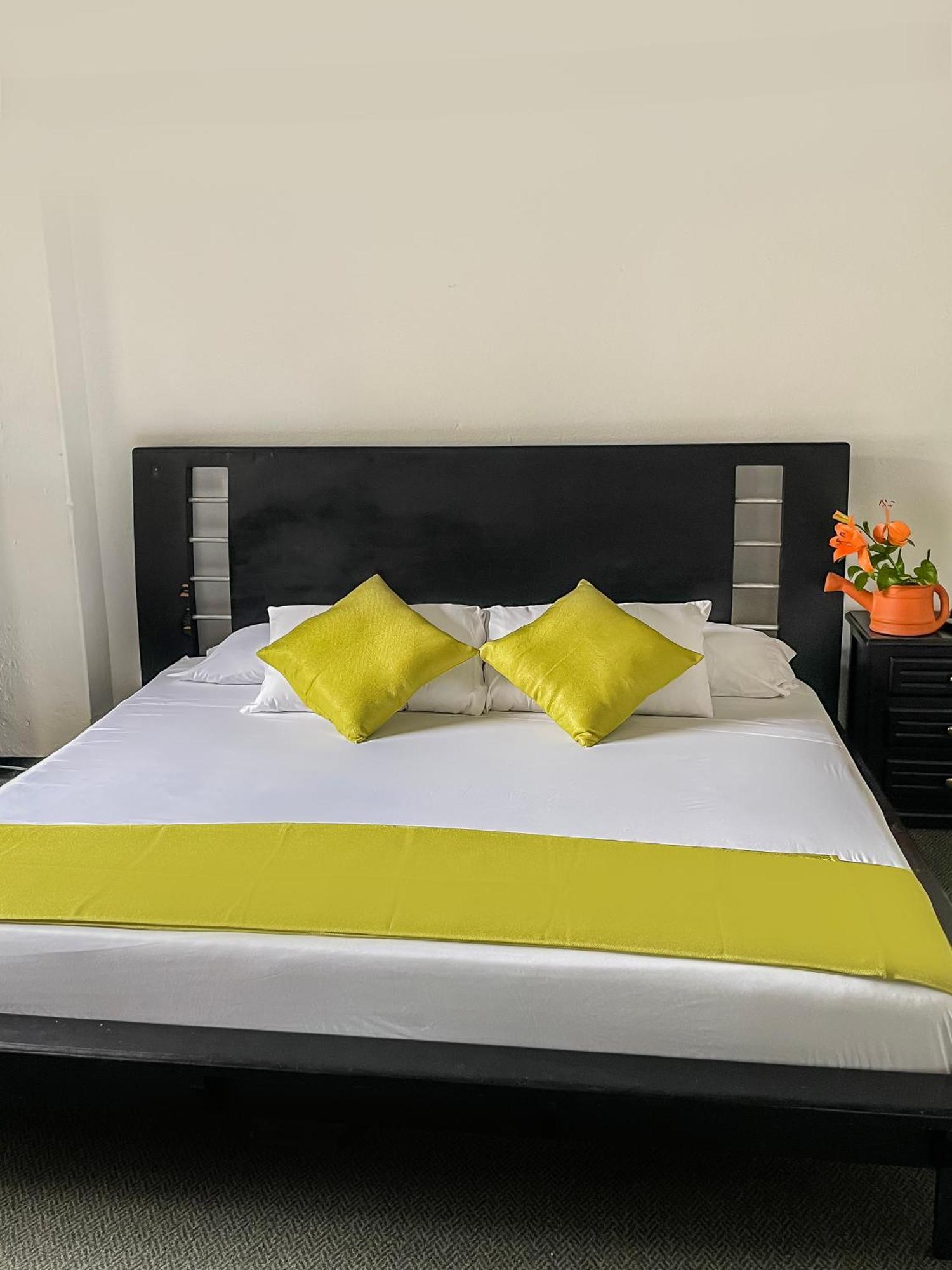 Hotel Premium Real Medellin Ngoại thất bức ảnh